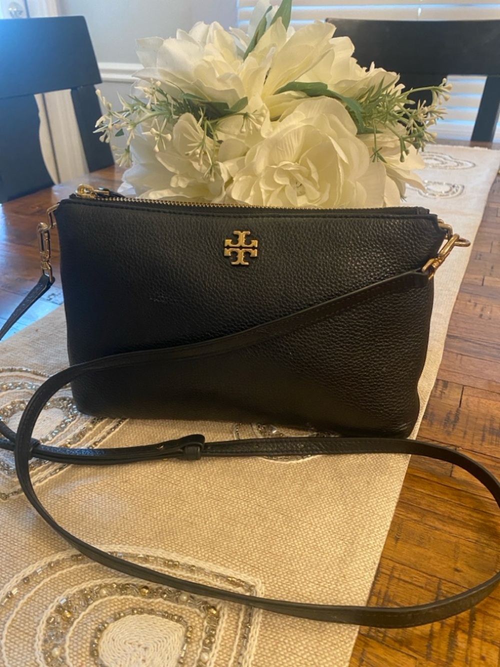 Tory Burch Black Pebbled Leather Logo Crossbody - Picture 4 of 16
